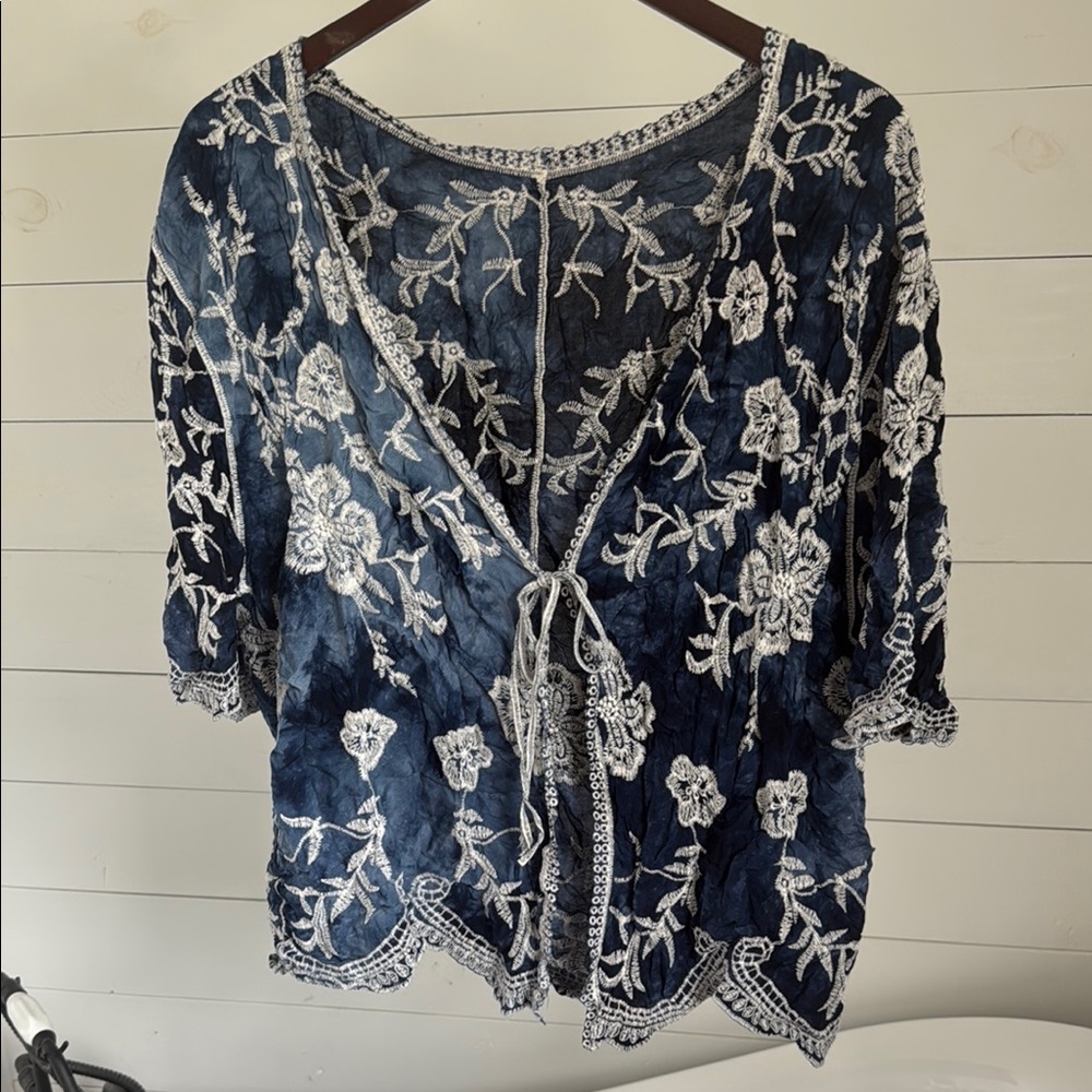 Elegant Blue and White Floral Lace Tie Front Top